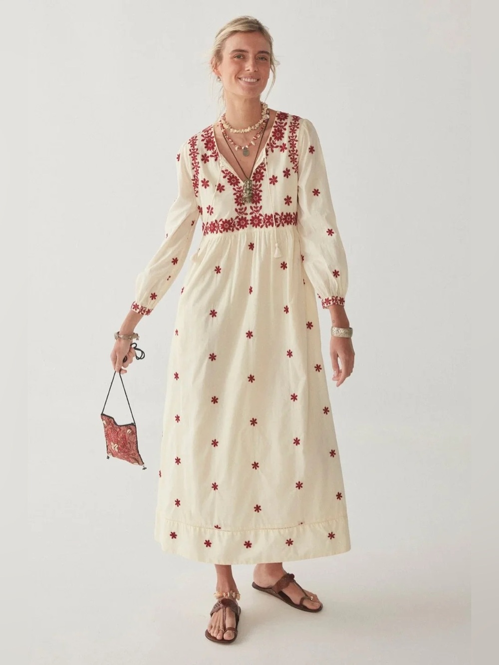 Maison Hotel Nischa Dress